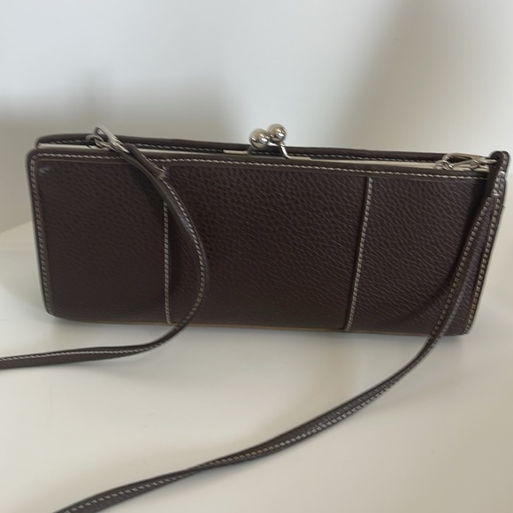 Tommy Hilfiger Brown Leather Clutch Crossbody Bag with Detachable Strap - Picture 7 of 12